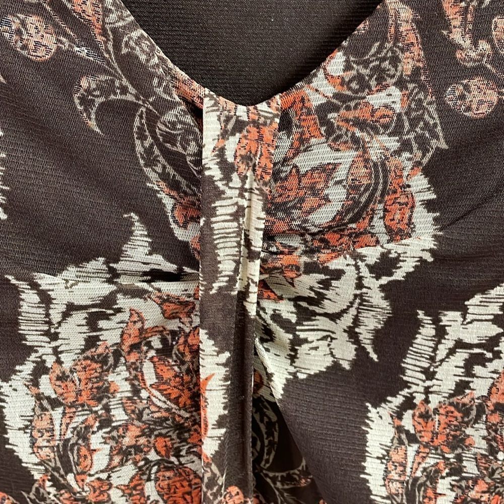 212 Collection Vneck Floral Blouse, Ladies Size Small, Brown - Picture 4 of 6